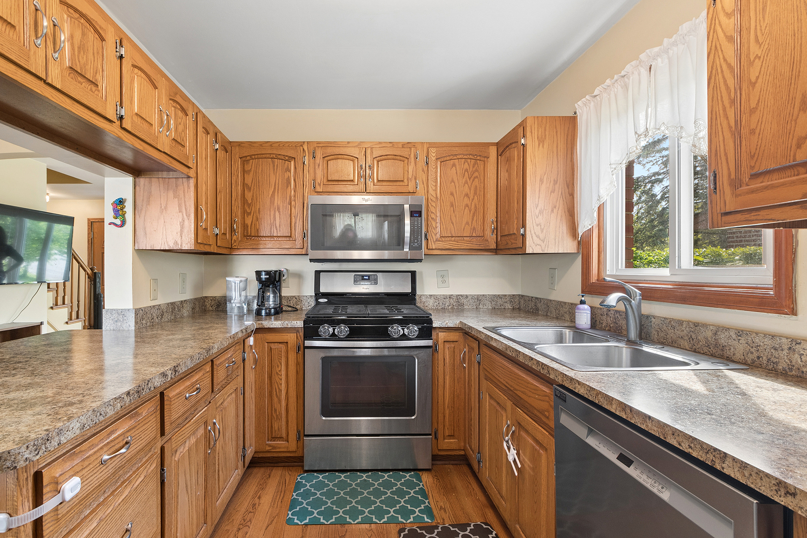 18646 Golfview Avenue, Homewood, IL 60430