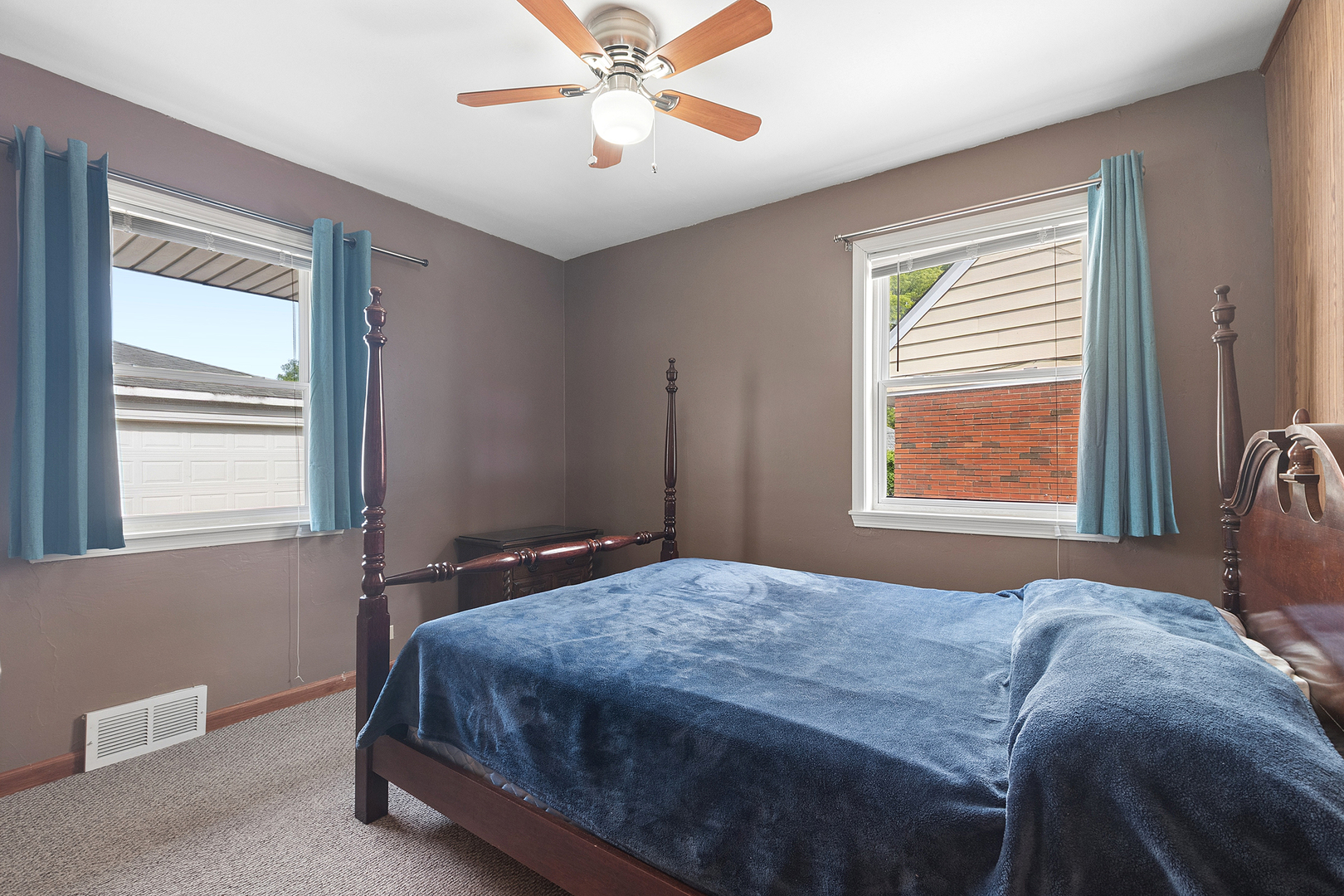 18646 Golfview Avenue, Homewood, IL 60430