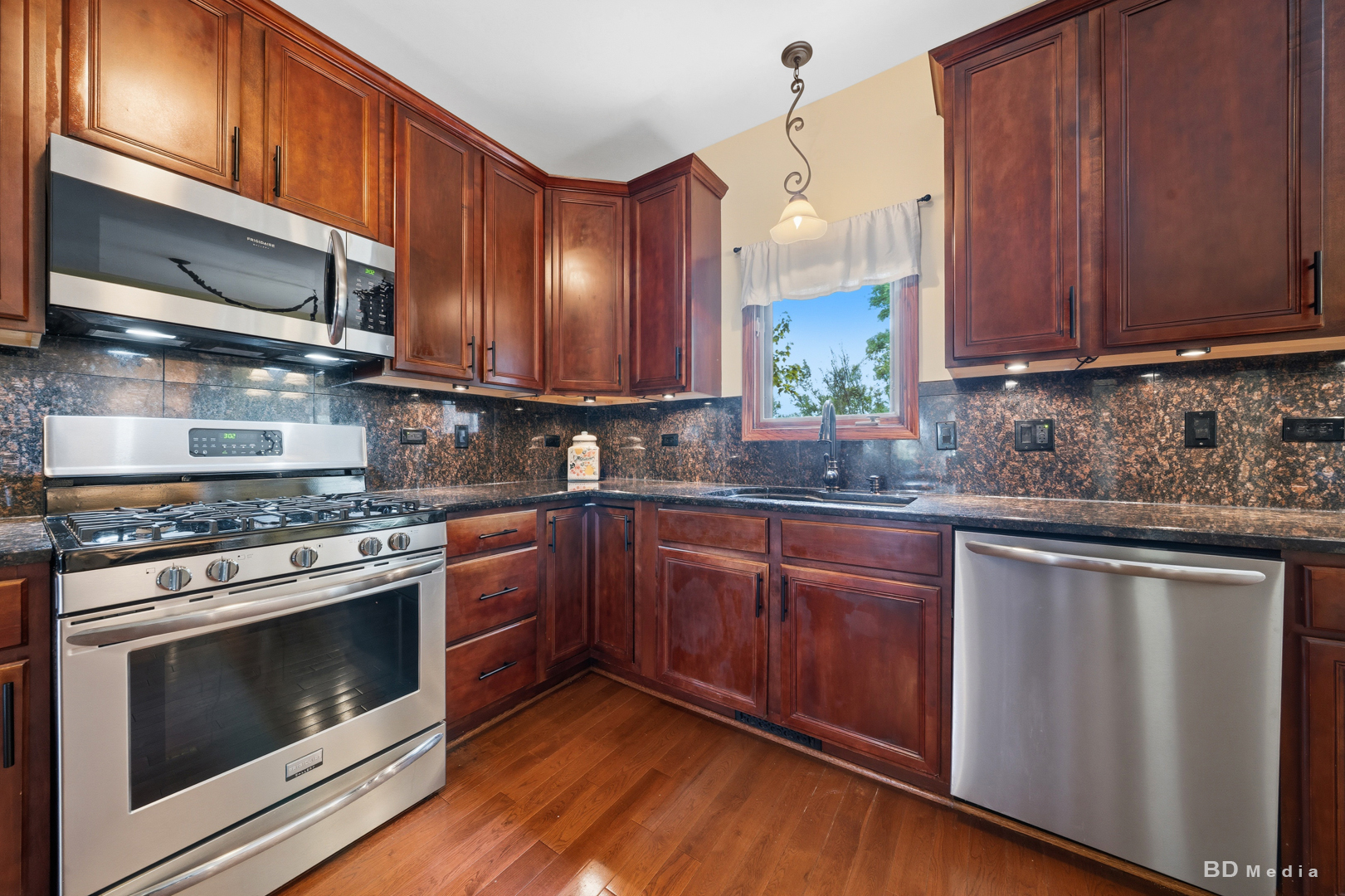8053 DUANE Drive, Frankfort, IL 60423
