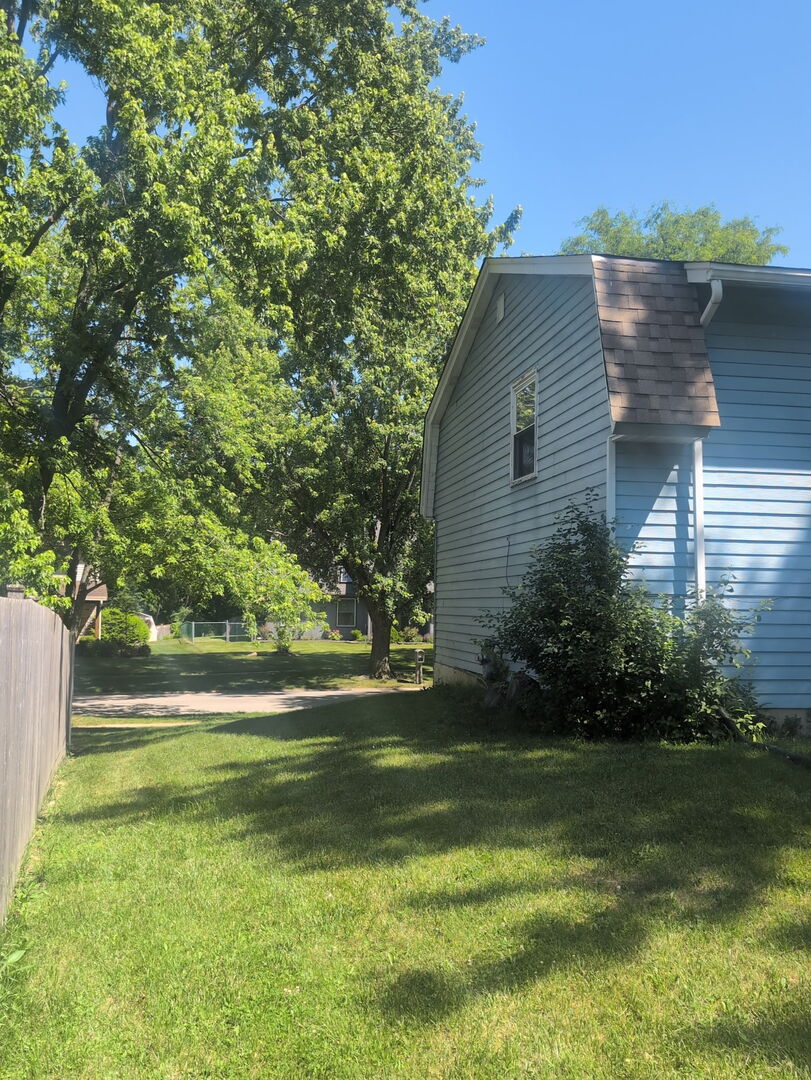 427 DEVON Lane, Bolingbrook, IL 60440
