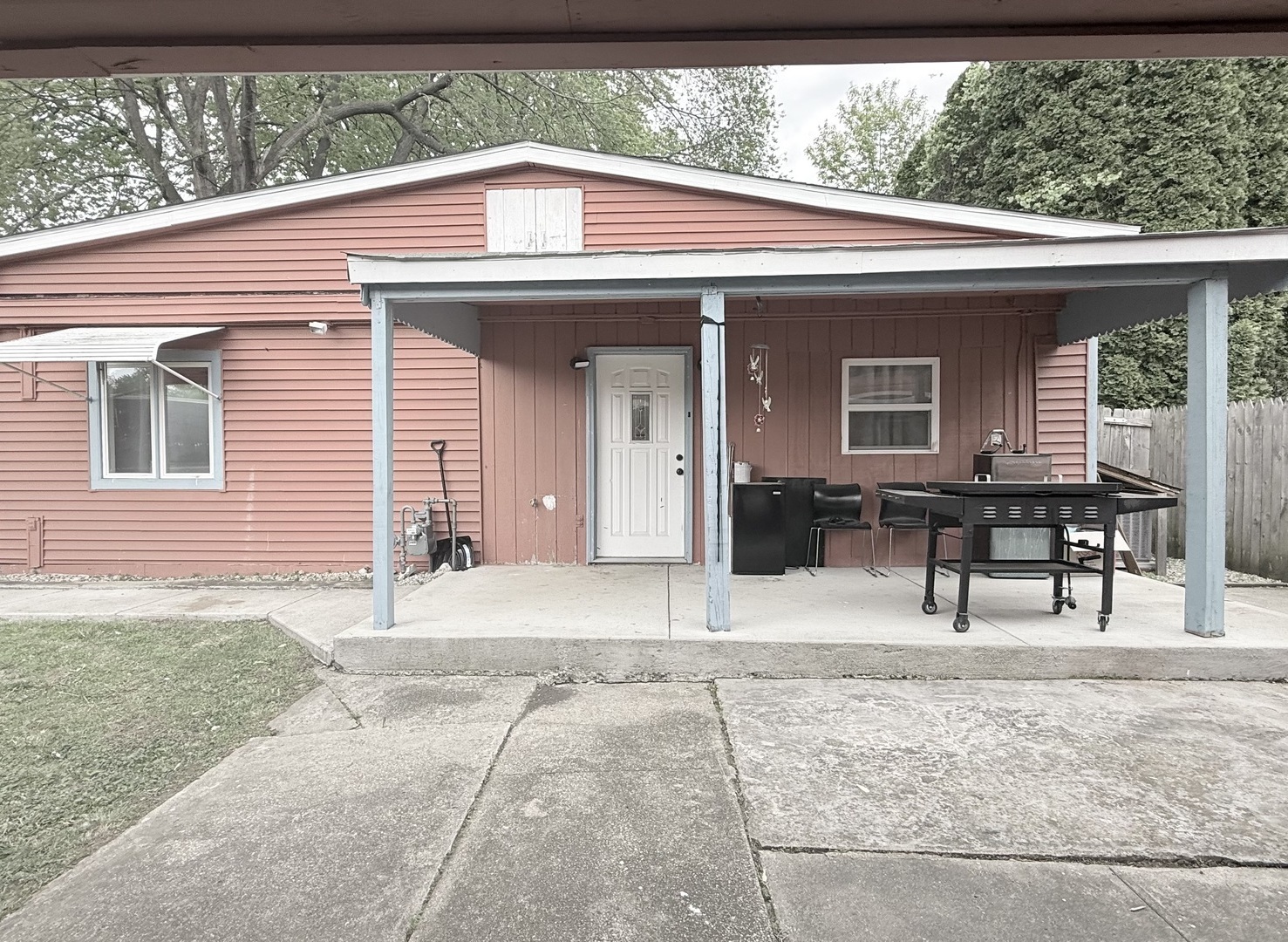 42 Rushmore Road, Fox Lake, IL 60020