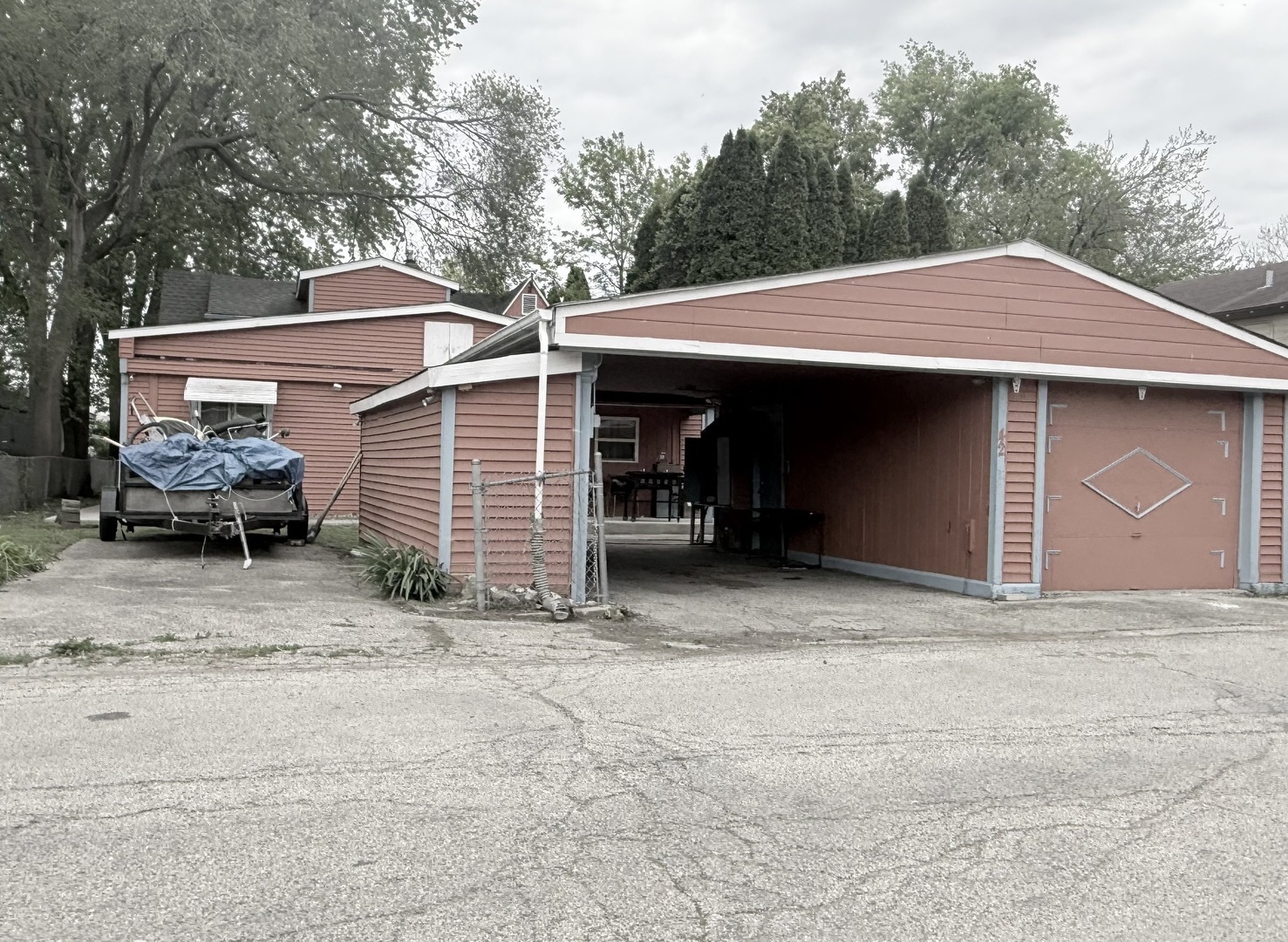 42 Rushmore Road, Fox Lake, IL 60020