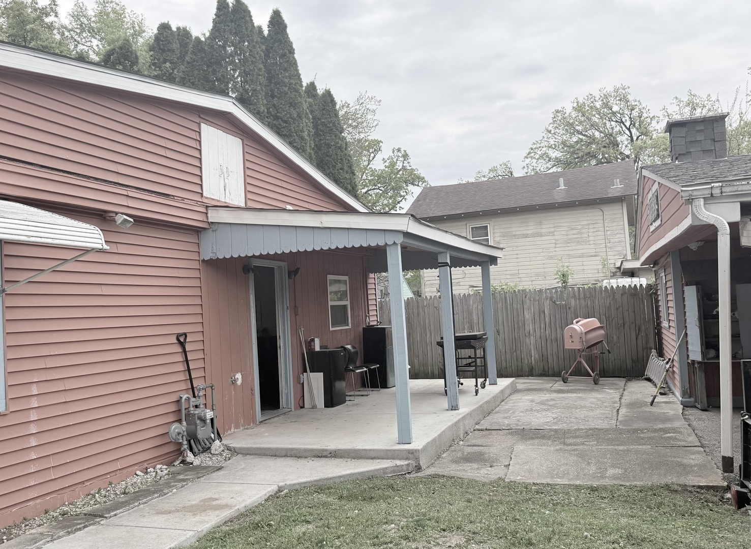 42 Rushmore Road, Fox Lake, IL 60020