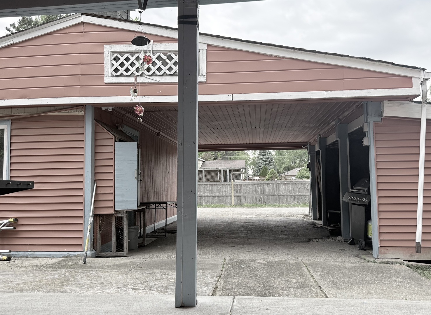 42 Rushmore Road, Fox Lake, IL 60020