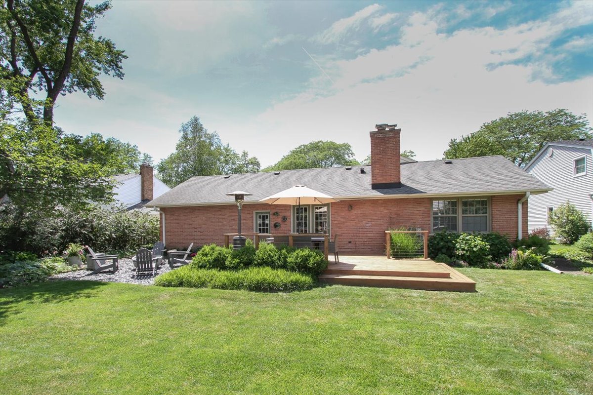 955 N Topanga Drive, Palatine, IL 60074
