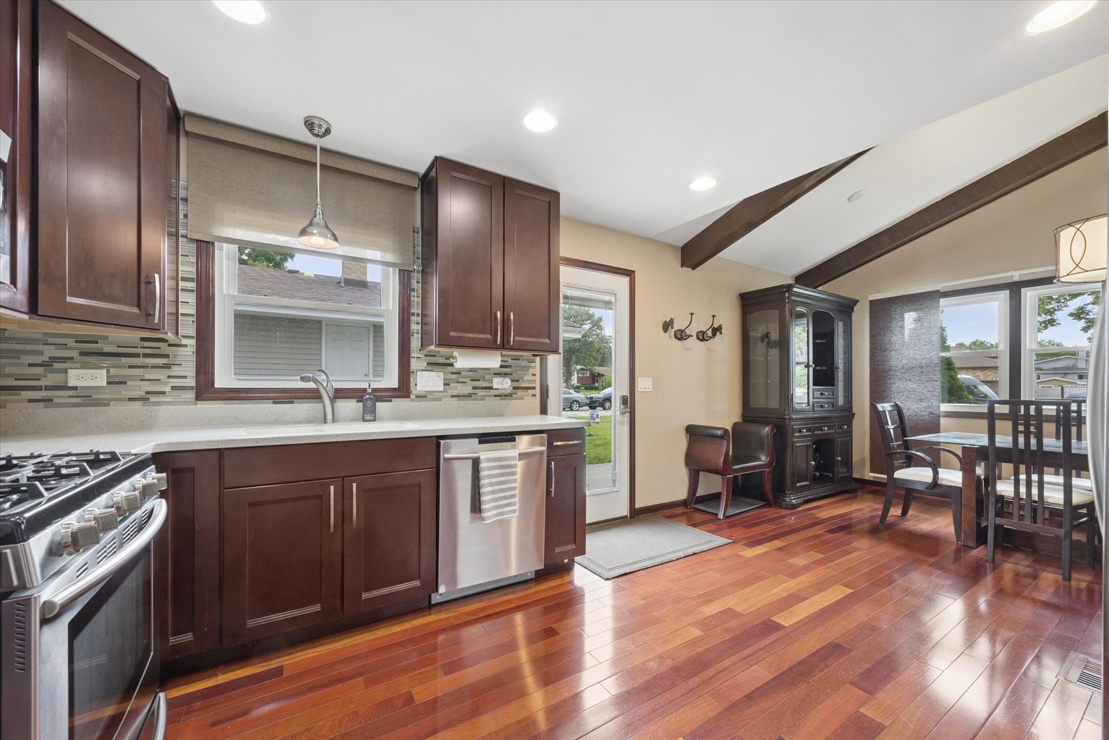 155 Ash Avenue, Wood Dale, IL 60191