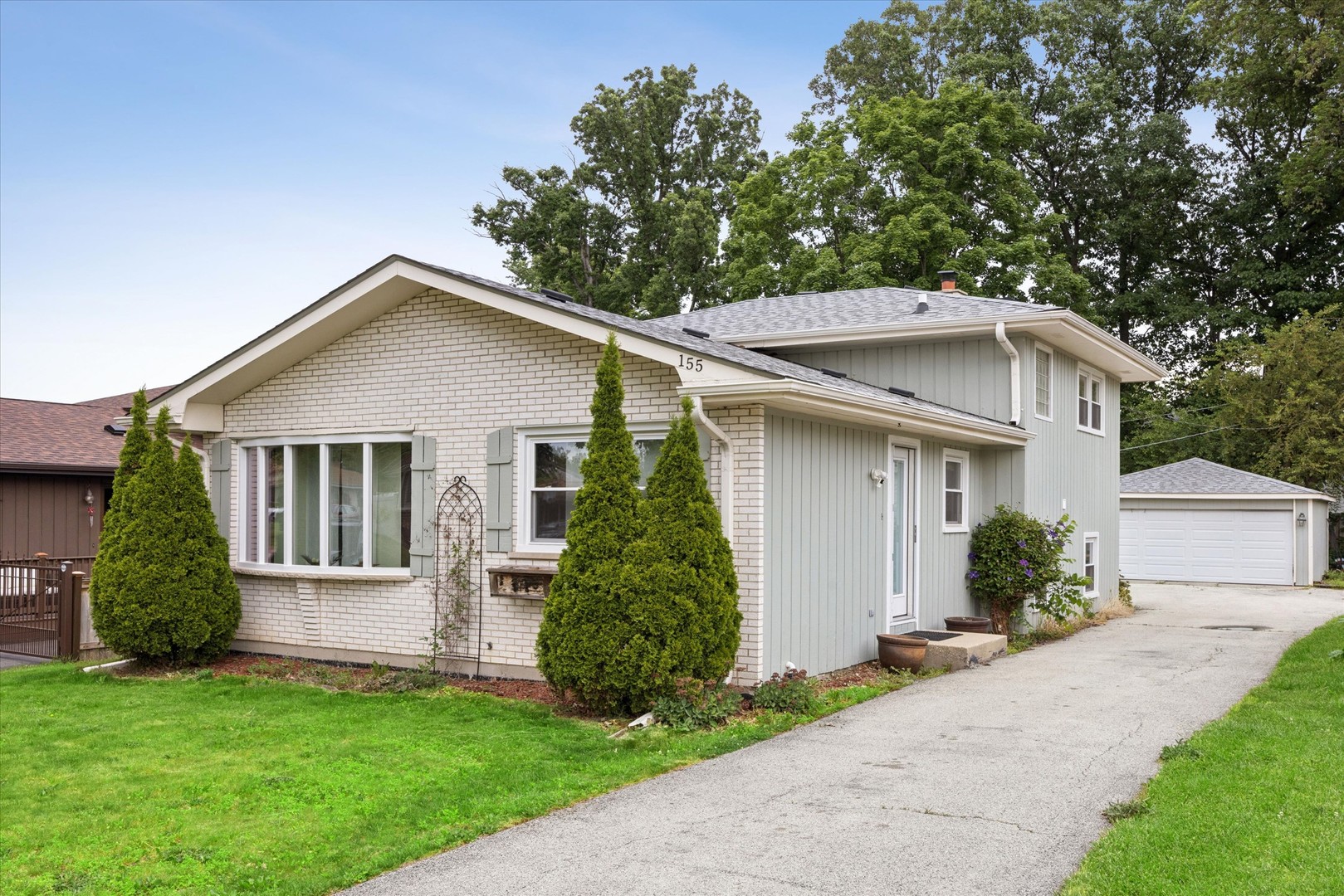 155 Ash Avenue, Wood Dale, IL 60191