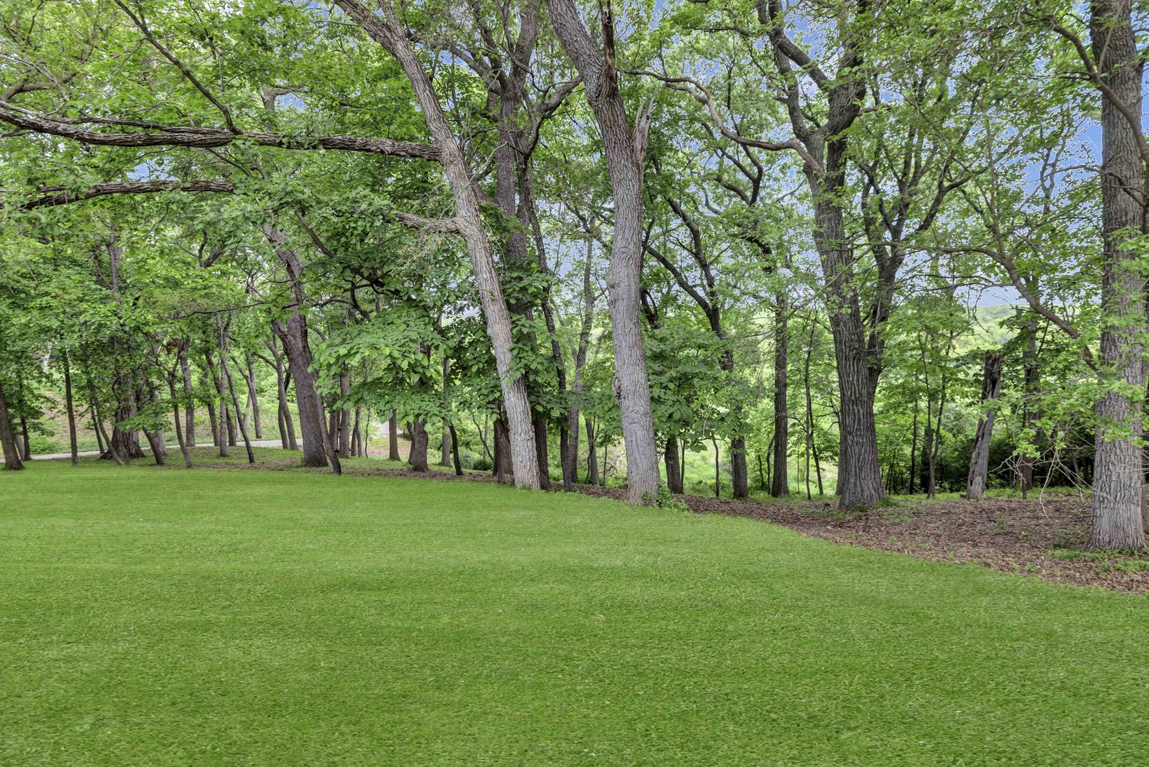 4 Far Hills Road, Barrington Hills, IL 60010
