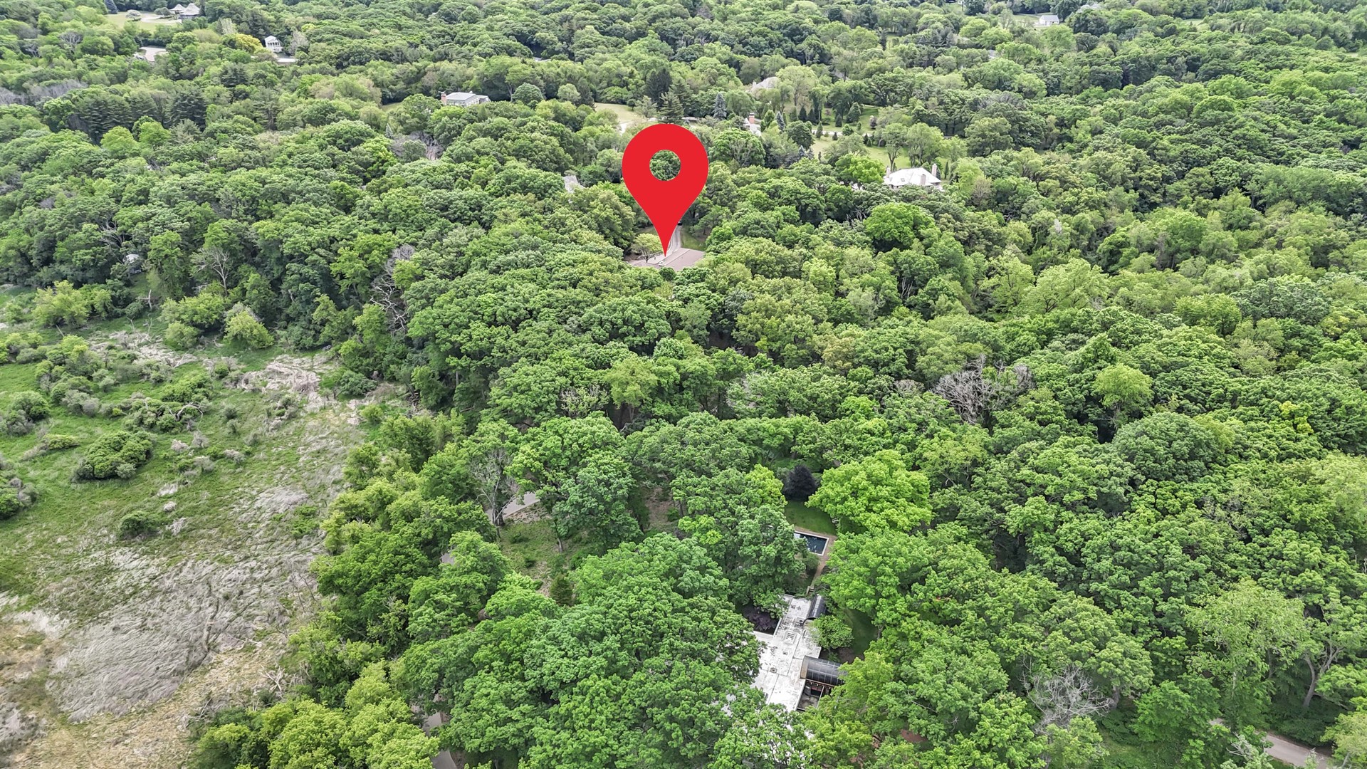 4 Far Hills Road, Barrington Hills, IL 60010