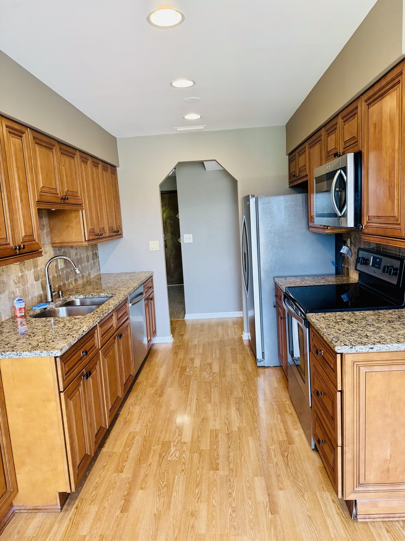 5501 Lincoln Avenue #510, Morton Grove, IL 60053