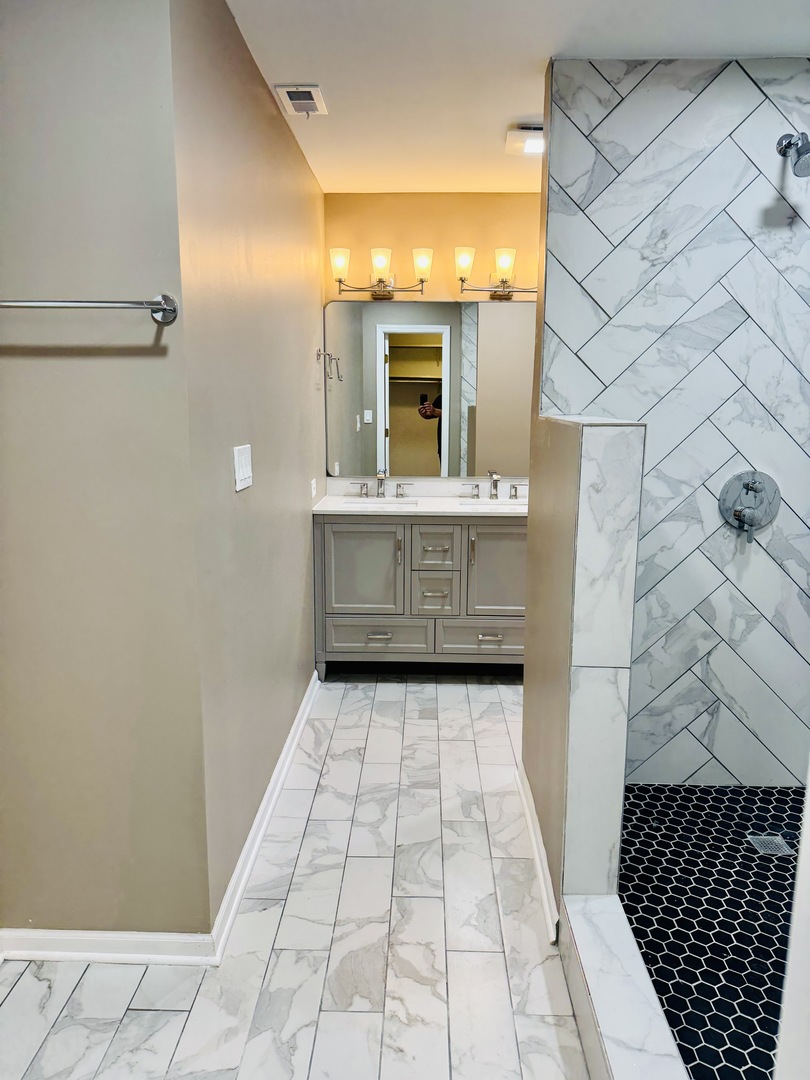 5501 Lincoln Avenue #510, Morton Grove, IL 60053