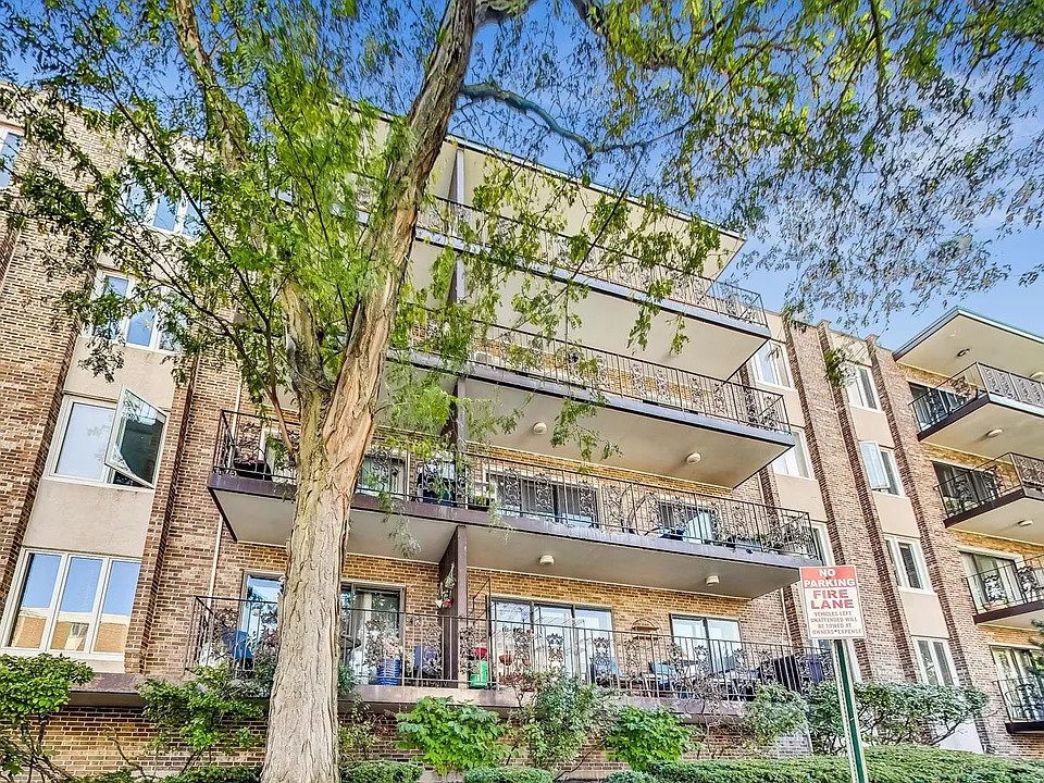 5501 Lincoln Avenue #510, Morton Grove, IL 60053
