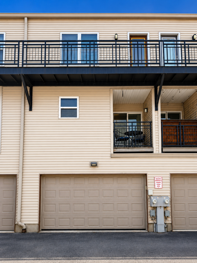 4851 N Pulaski Road, Chicago, IL 60630