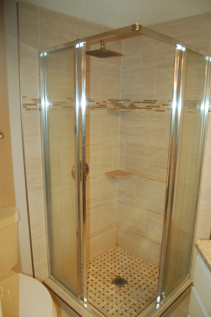 511 Aurora Avenue #418, Naperville, IL 60540