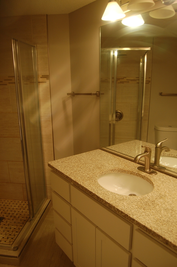 511 Aurora Avenue #418, Naperville, IL 60540