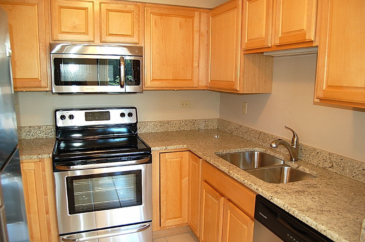 511 Aurora Avenue #418, Naperville, IL 60540