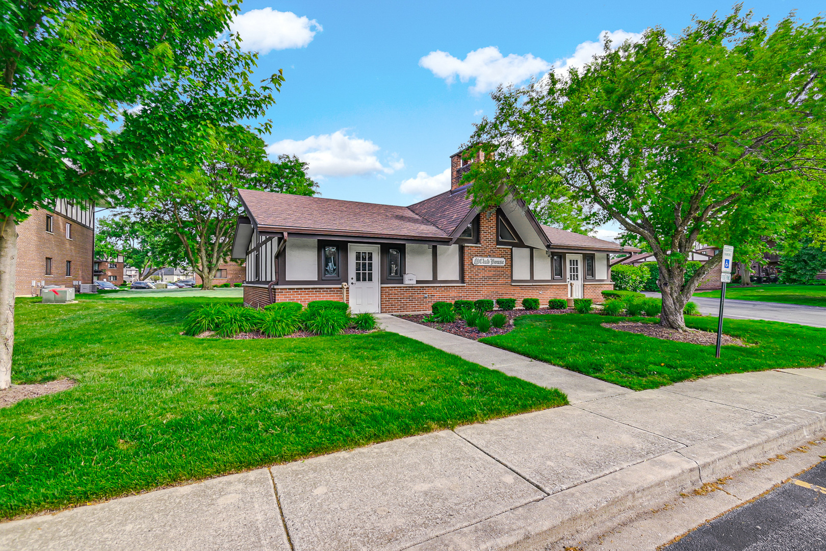 11015 S Theresa Circle #3C, Palos Hills, IL 60465