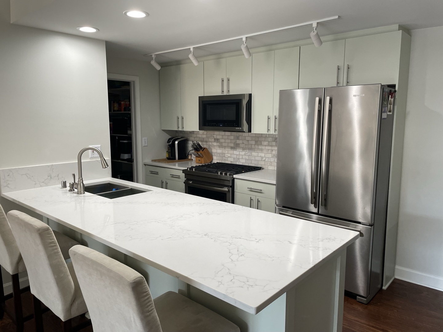 680 N Green Street #304, Chicago, IL 60642