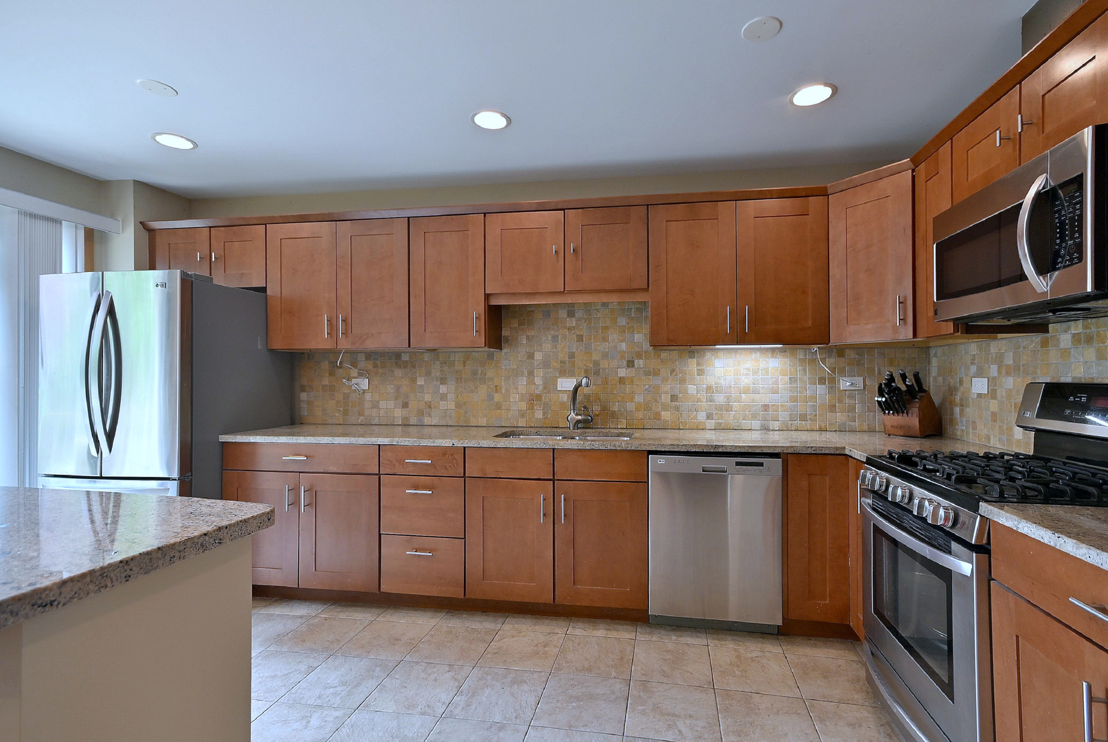 2350 N Sayre Avenue #G, Chicago, IL 60707