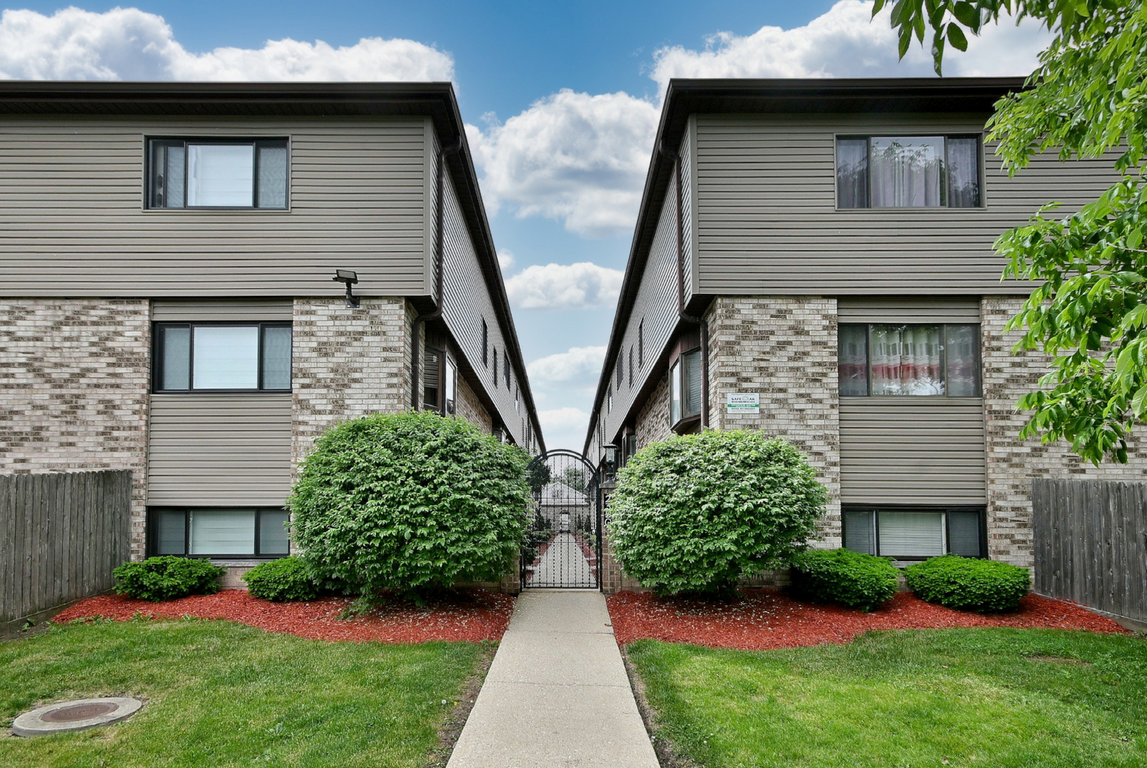 2350 N Sayre Avenue #G, Chicago, IL 60707