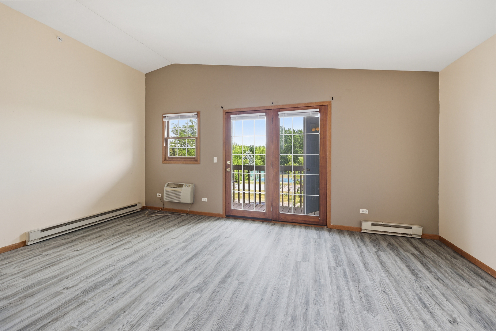 330 Leah Lane #3B, Woodstock, IL 60098