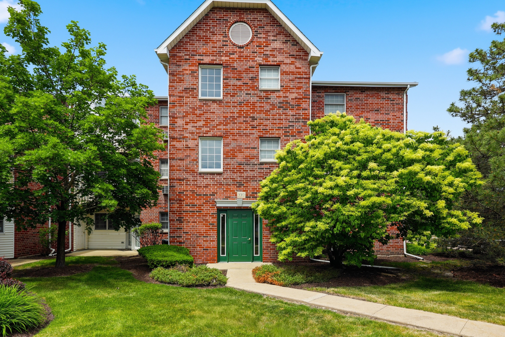 330 Leah Lane #3B, Woodstock, IL 60098
