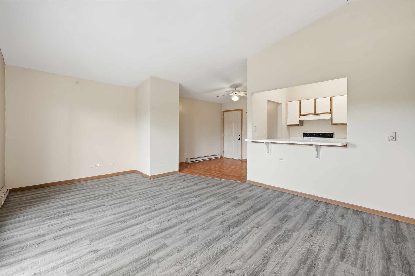 330 Leah Lane #3B, Woodstock, IL 60098