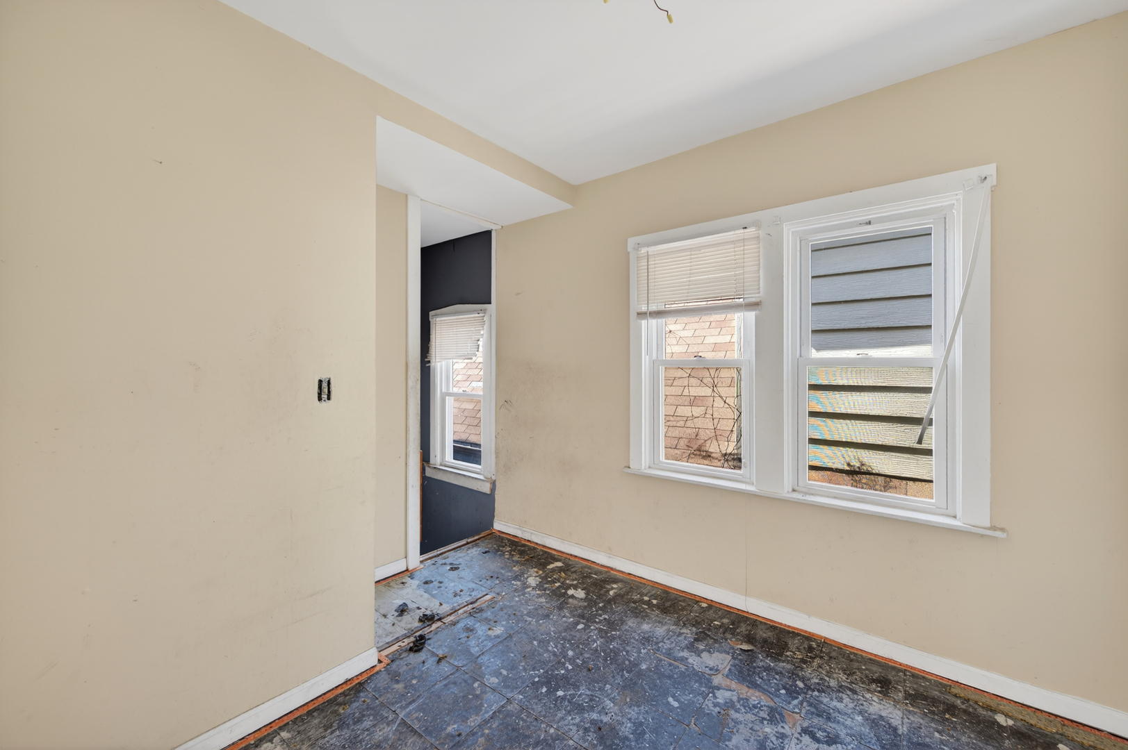 6603 S Oakley Avenue, Chicago, IL 60636