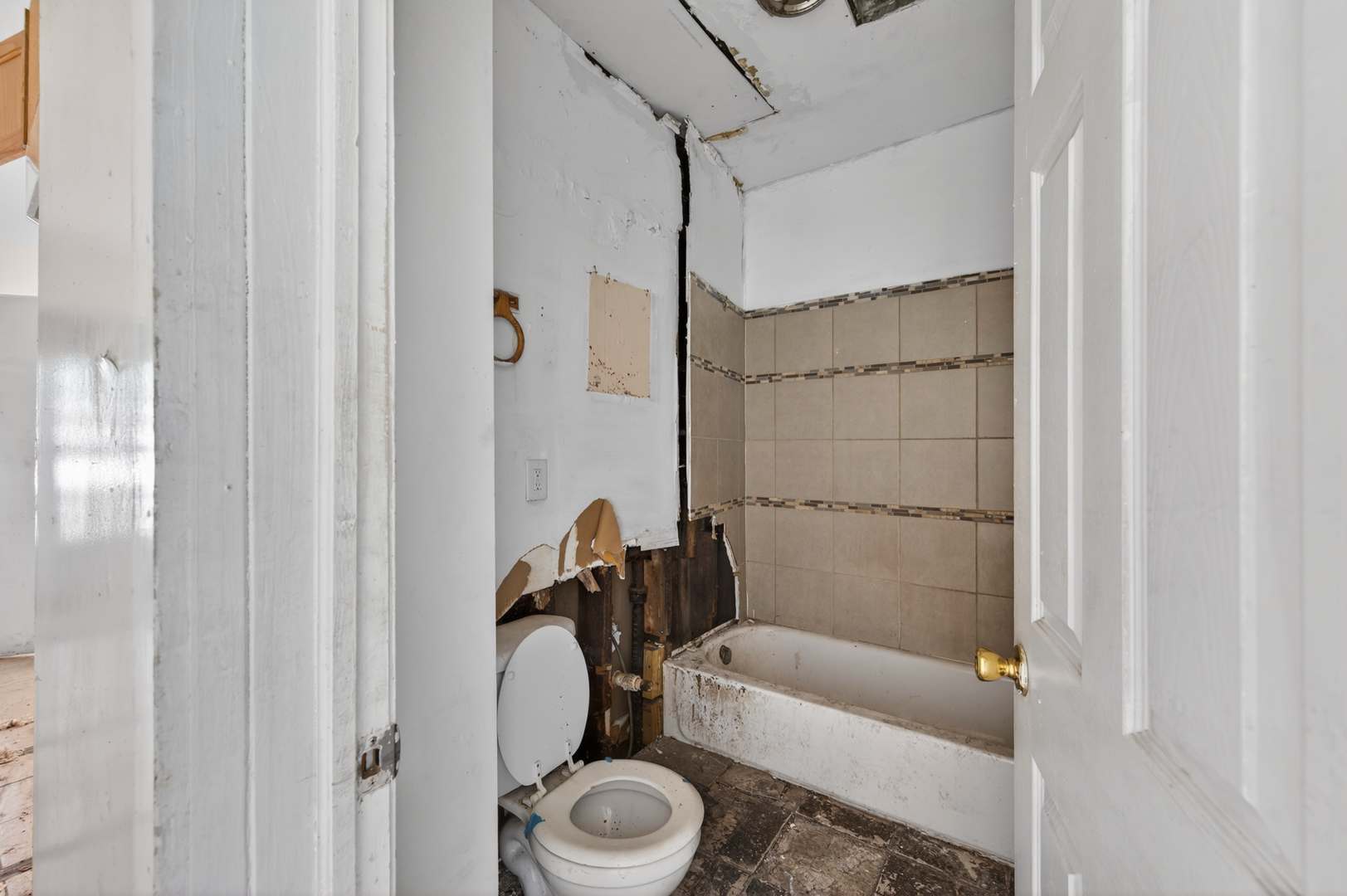 6603 S Oakley Avenue, Chicago, IL 60636