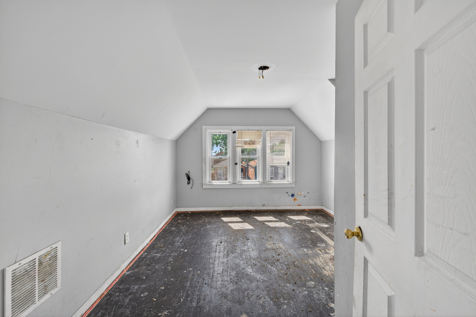 6603 S Oakley Avenue, Chicago, IL 60636