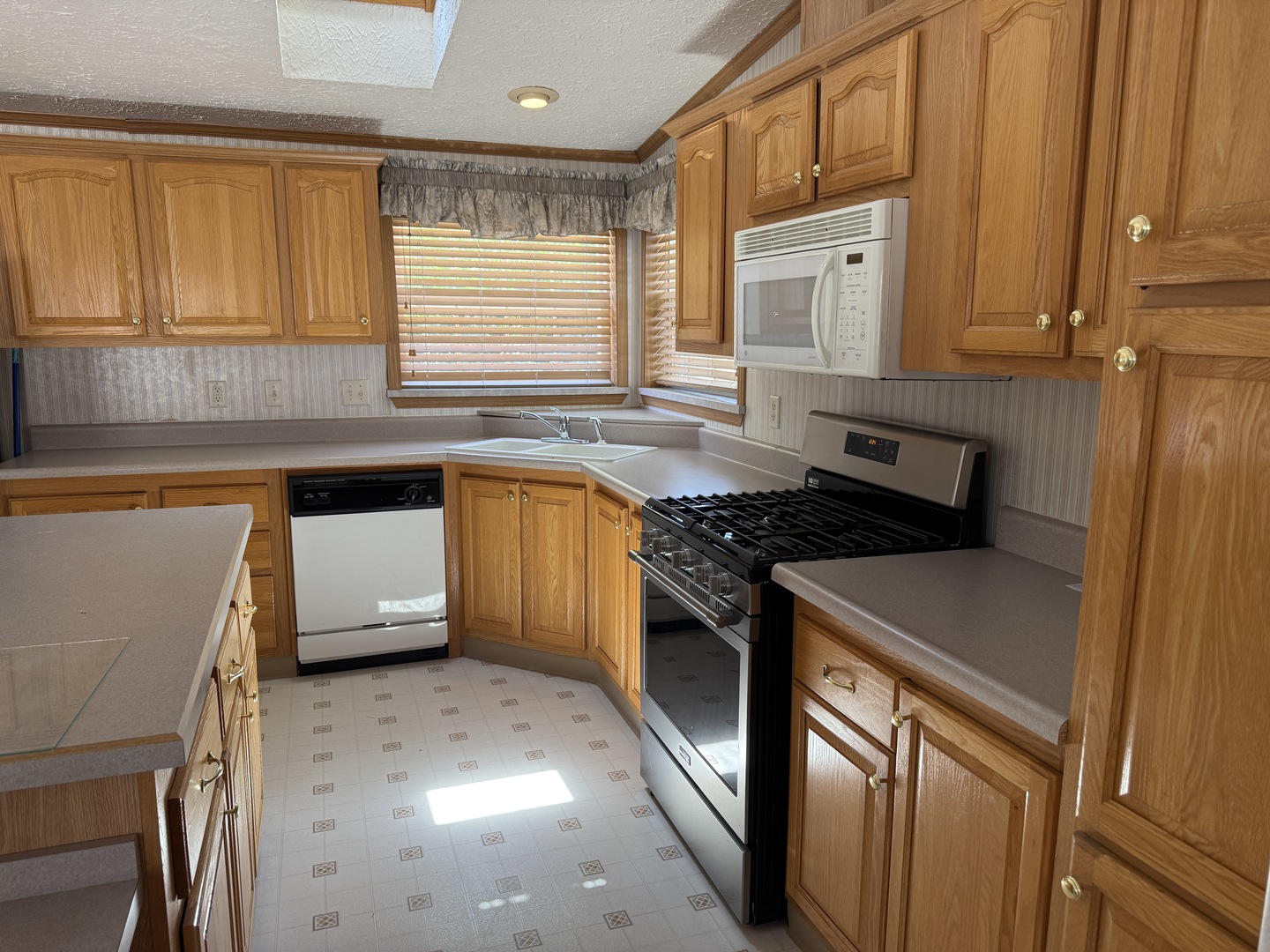 923 Apple Lane, Manteno, IL 60950
