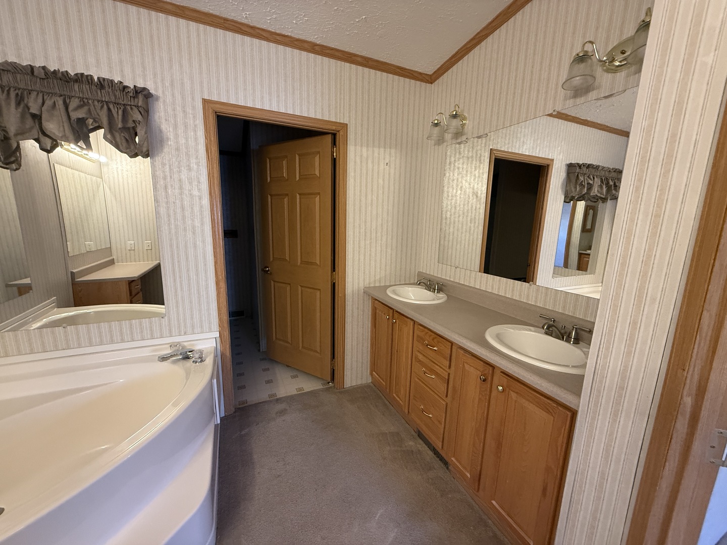 923 Apple Lane, Manteno, IL 60950