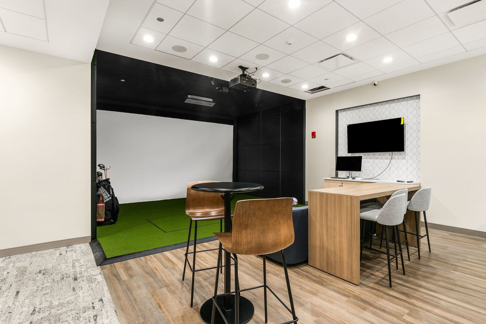 222 N Columbus Drive #2207, Chicago, IL 60601