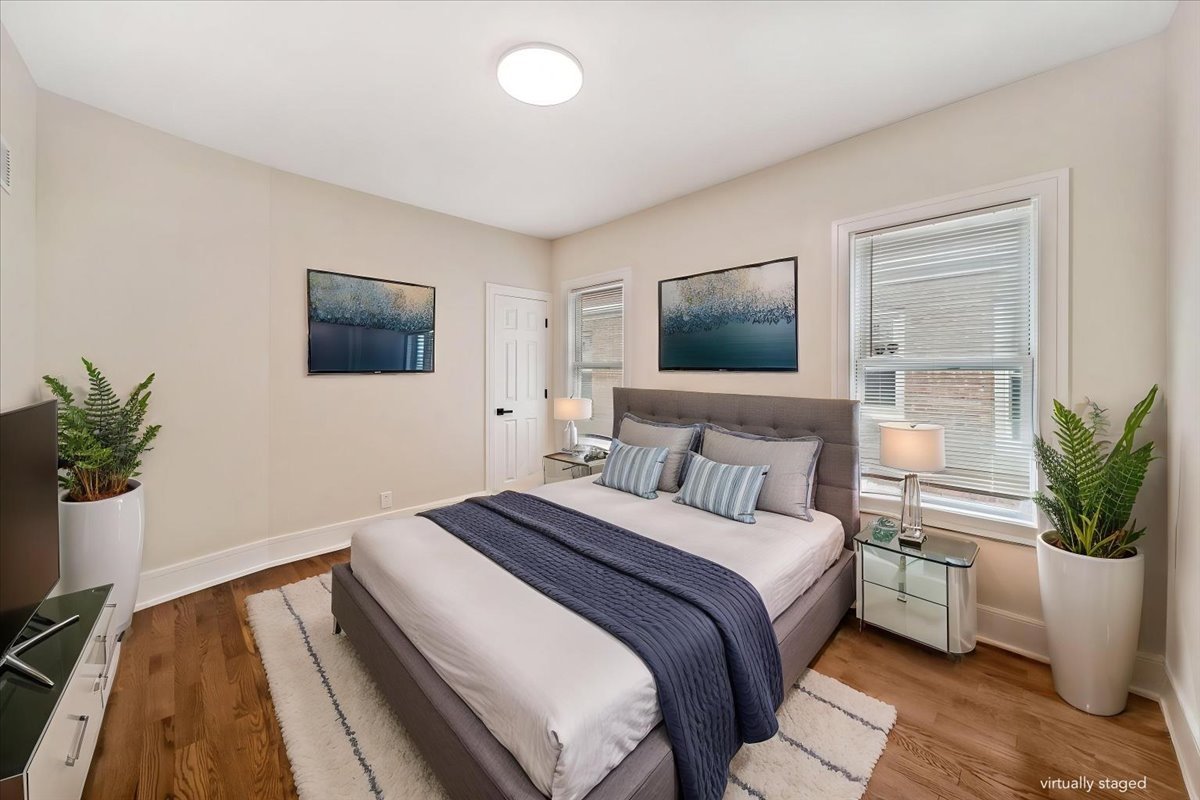 8525 S Hermitage Avenue, Chicago, IL 60620