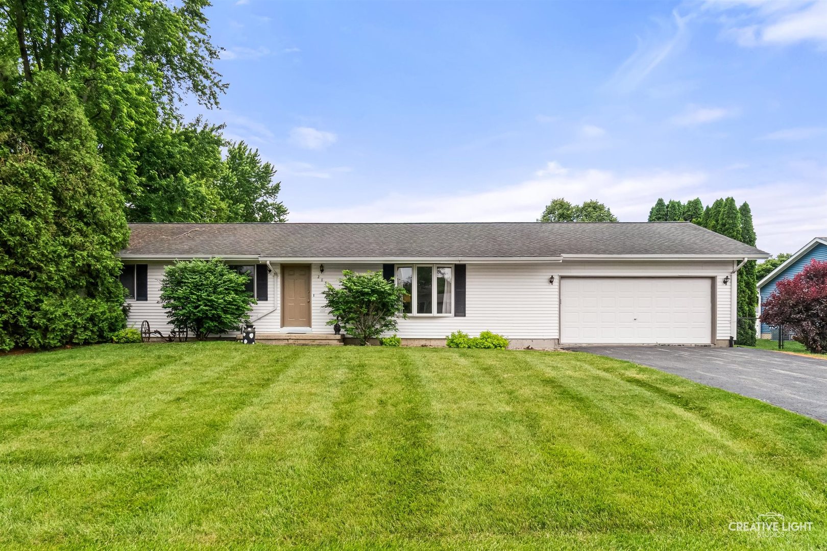 285 E Legner Street, Leland, IL 60531