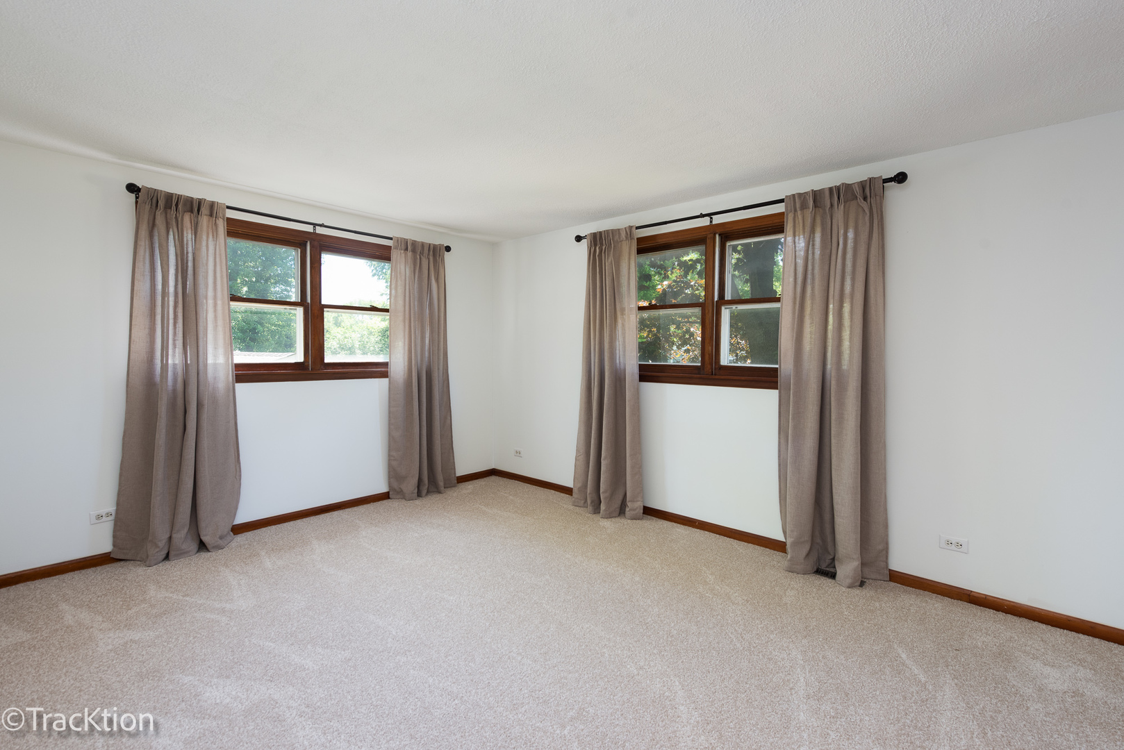1502 S Harvard Avenue, Arlington Heights, IL 60005