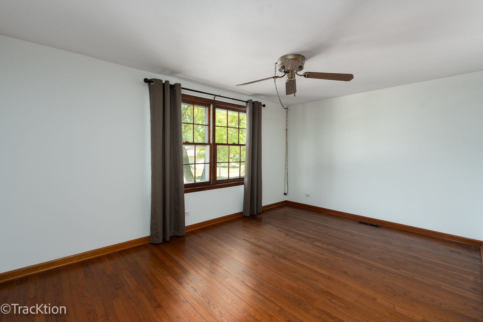 1502 S Harvard Avenue, Arlington Heights, IL 60005