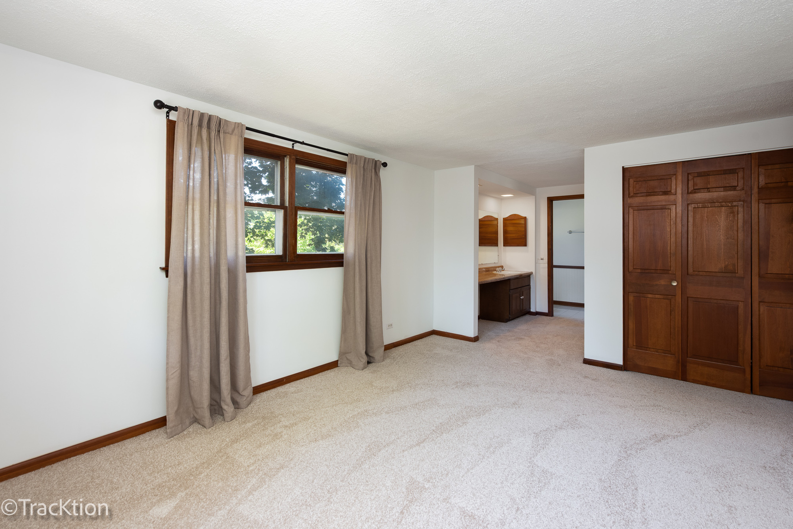 1502 S Harvard Avenue, Arlington Heights, IL 60005
