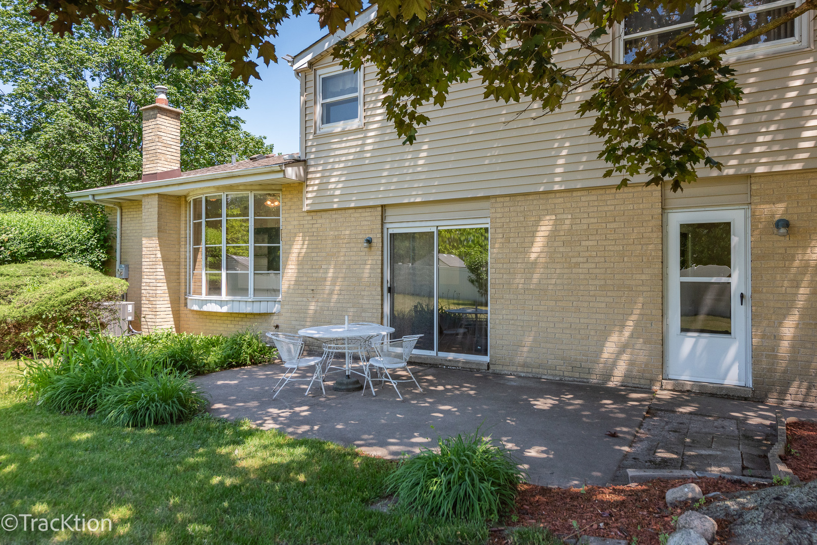 1502 S Harvard Avenue, Arlington Heights, IL 60005