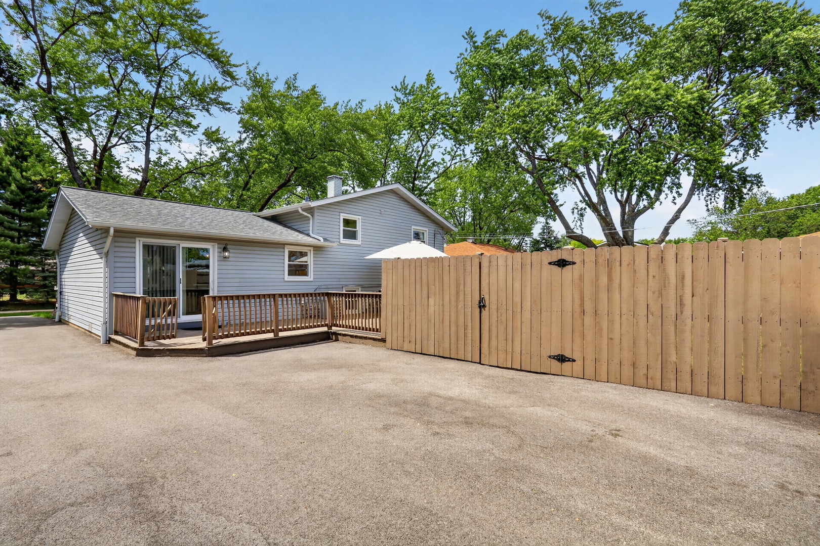 631 Pierce Court, Grayslake, IL 60030