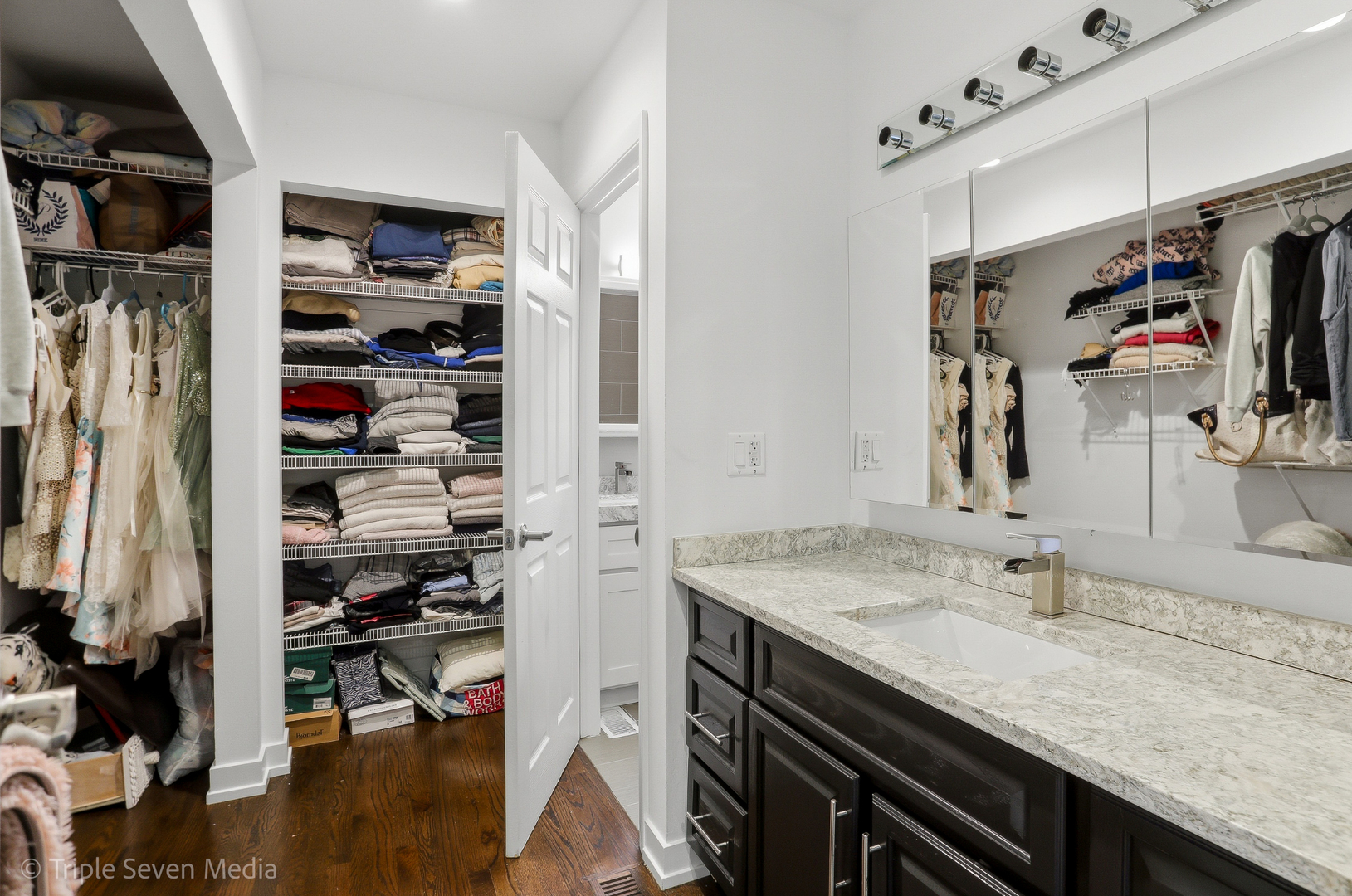 2109 Hitching Post Lane, Schaumburg, IL 60194