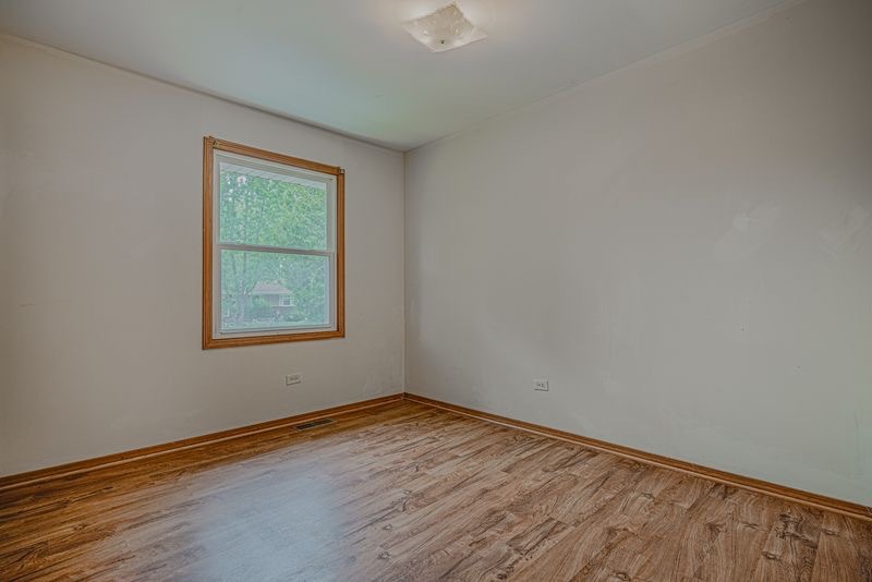 2729 Lowery Court, Zion, IL 60099