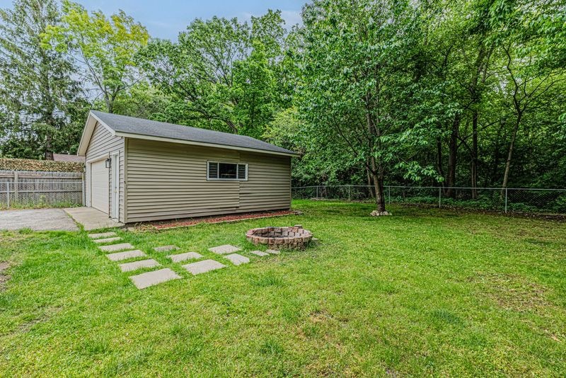 2729 Lowery Court, Zion, IL 60099