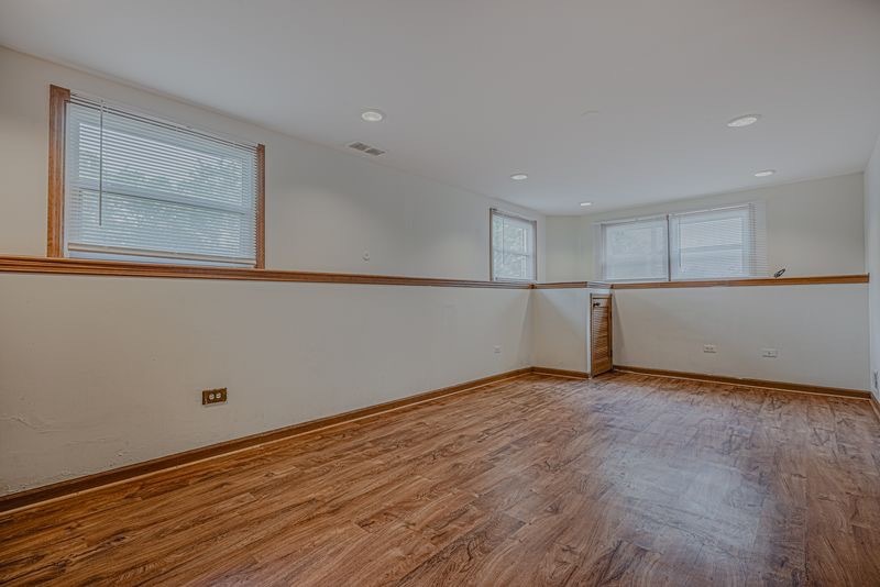 2729 Lowery Court, Zion, IL 60099