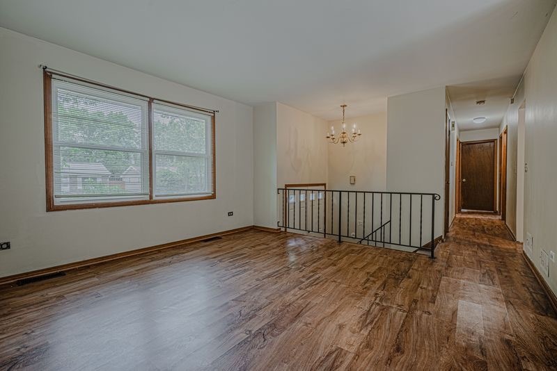 2729 Lowery Court, Zion, IL 60099