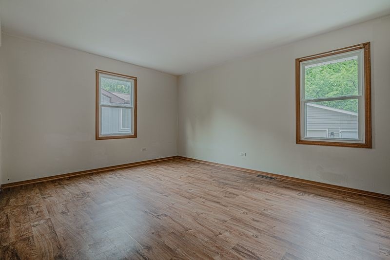 2729 Lowery Court, Zion, IL 60099