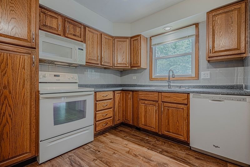 2729 Lowery Court, Zion, IL 60099