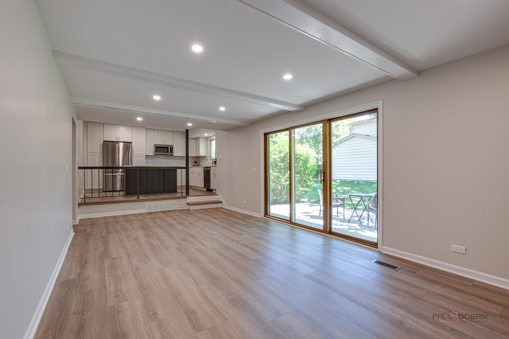 1030 Lilac Court, Libertyville, IL 60048