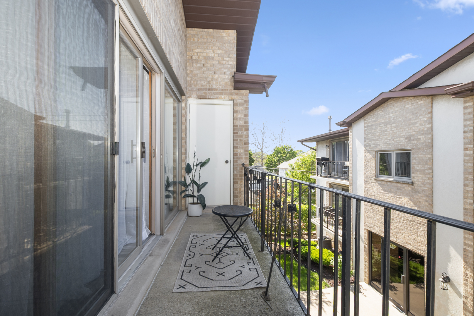 9830 Nashville Avenue #6, Chicago Ridge, IL 60415