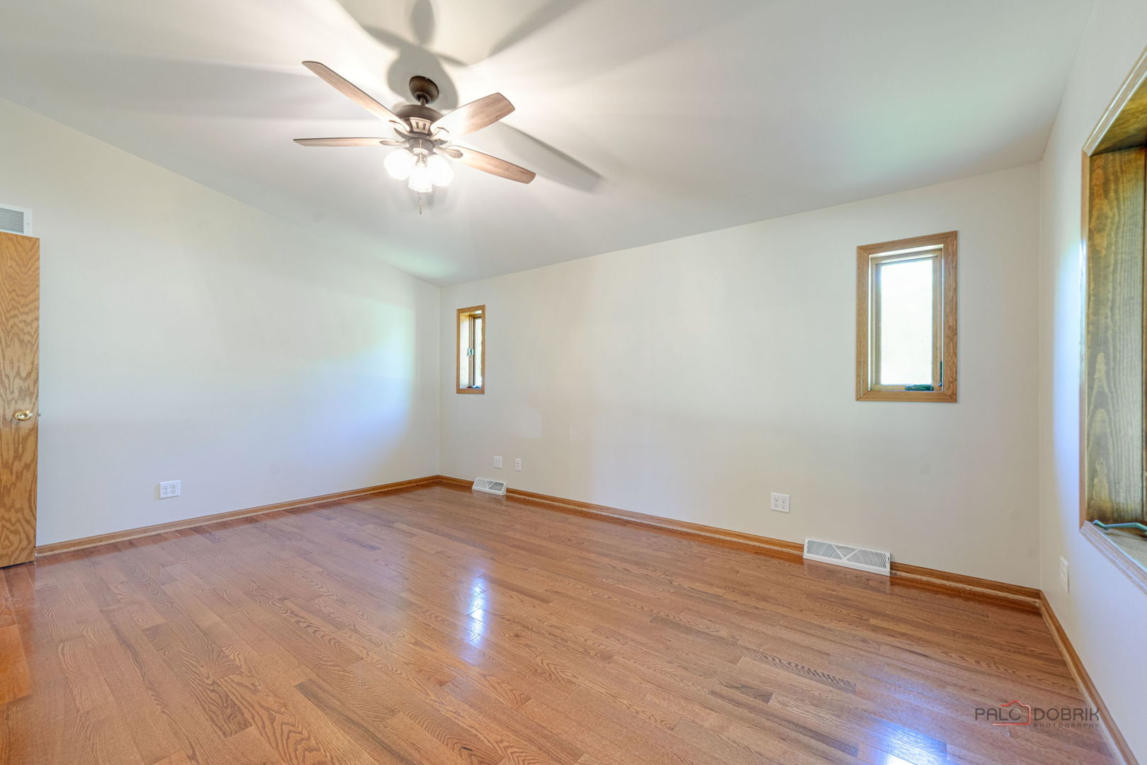 1516 W Reiche Lane, McHenry, IL 60051